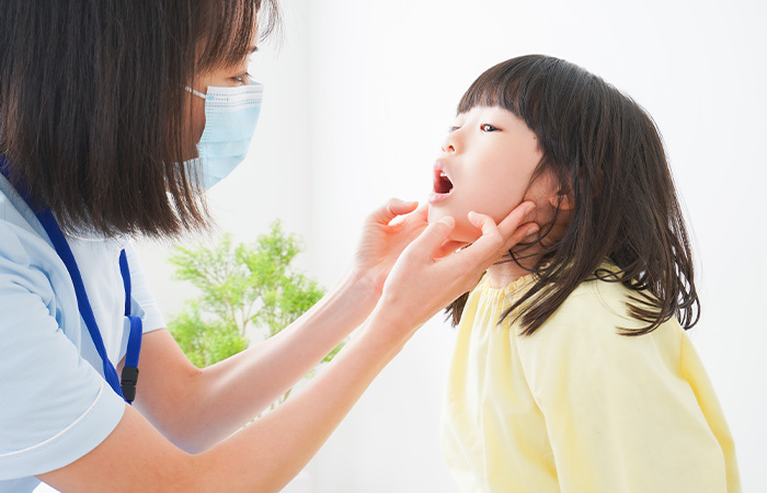 お子さまのお口のケアはおまかせください
